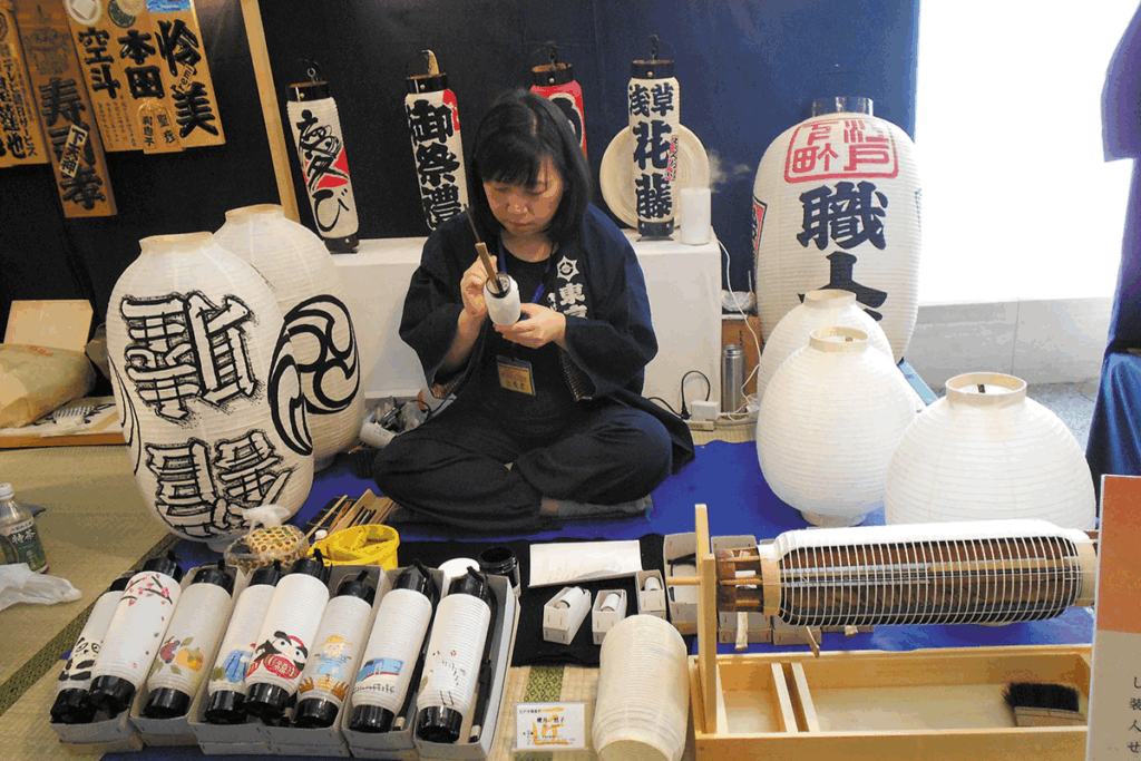 Image: Edo-style paper lantern artisan