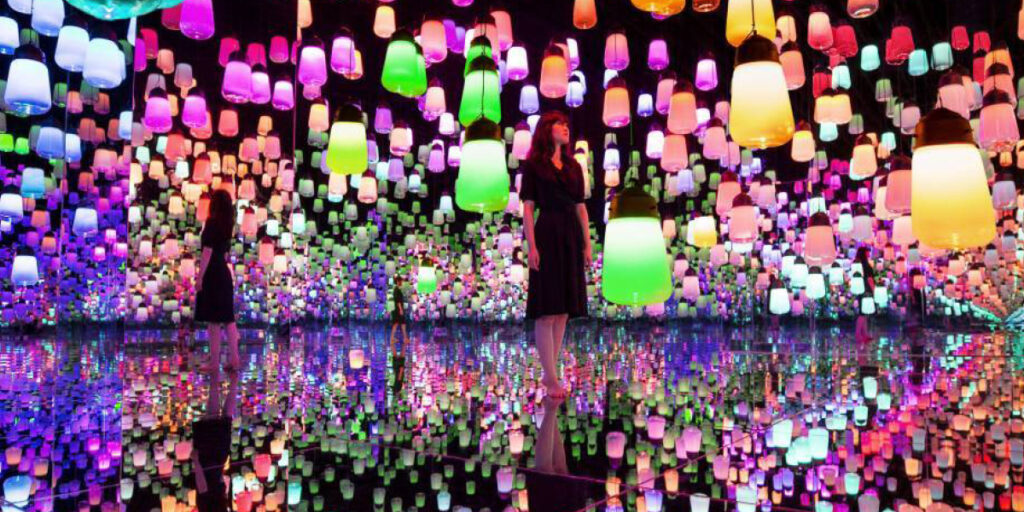 Photo by teamLab Borderless