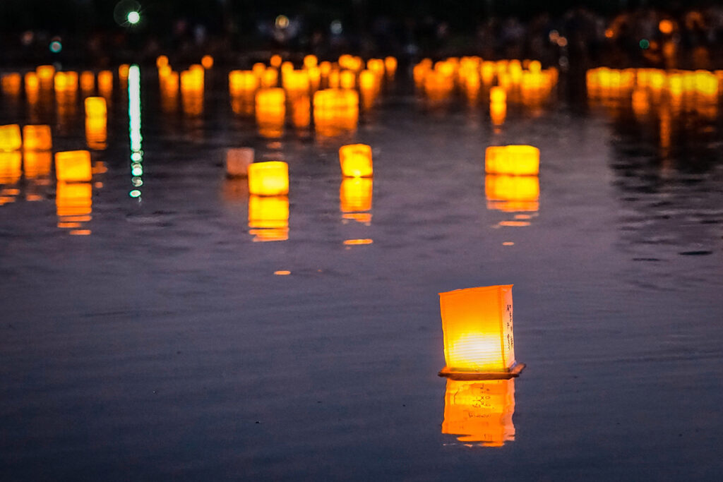 Chidorigafuchi Lantern Floating