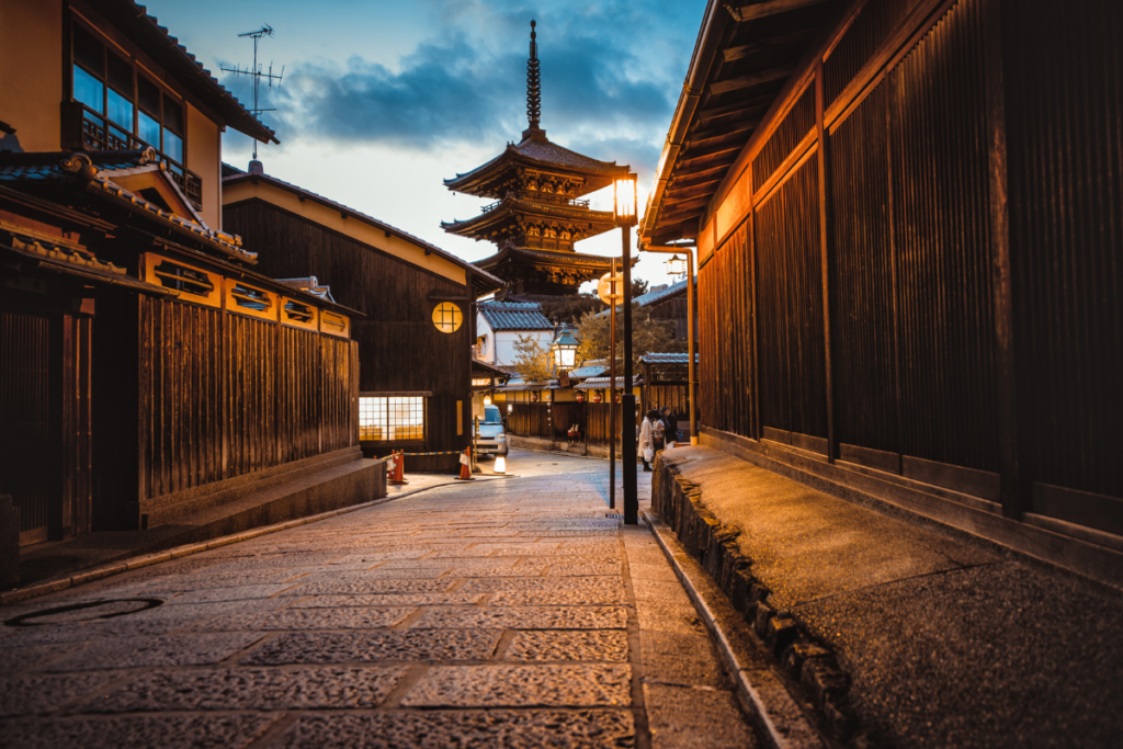5 Best Movies Filmed in Japan