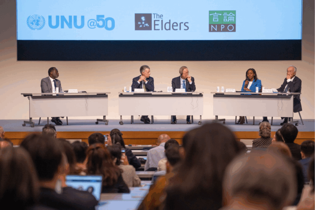 Nobel Laureates, Former Presidents Call For Peace and End to Arms Race