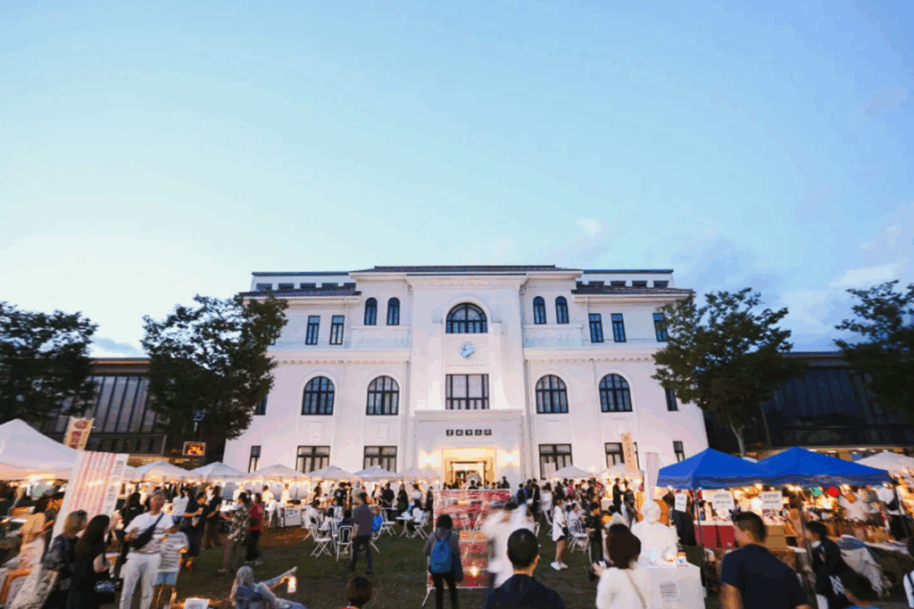 One of the many locations during the theater festival to walk around and enjoy the vast array of stage shows 