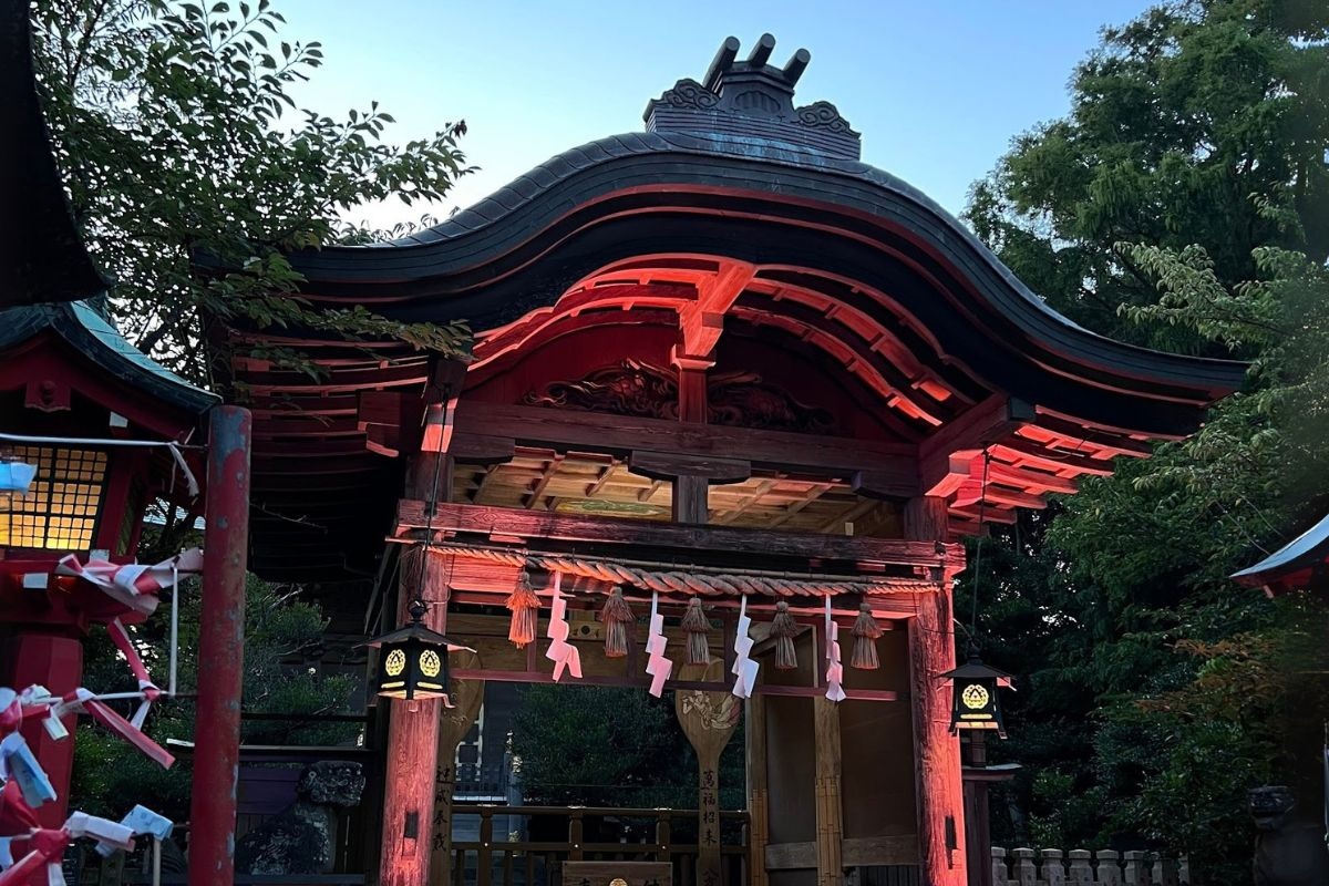 Shrines and Temples in and Near Tokyo