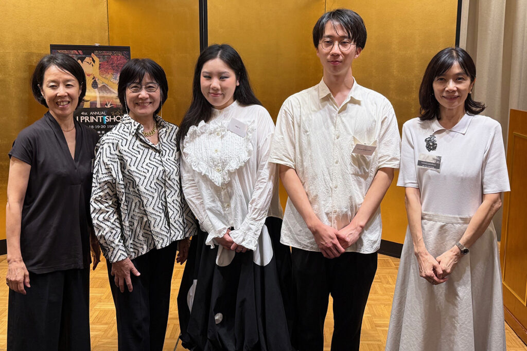 From left: Print Show Co-chair Yuko Yuneoko, Direct of Print Show Naoko Yagura, Loro Piana Woman Artist Award winner Yi Feng, Young Printmaker Award (YPA) winner Kanta Kobayashi, YPA Coordinator Masami Sakurai