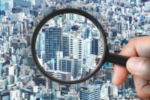 Tokyo’s urban skyline representing Japan’s thriving real estate market and increasing interest in second home investments.