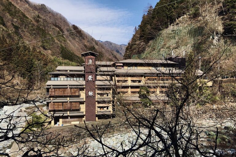 The historic Nishiyama Onsen Keiunkan in Yamanashi Prefecture, symbolizing Japan’s timeless ryokan culture and one of the world’s best travel experiences.