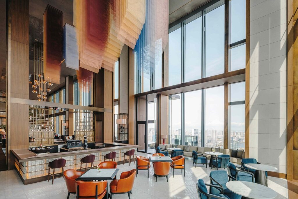 Fairmont Tokyo dining space with luxurious views