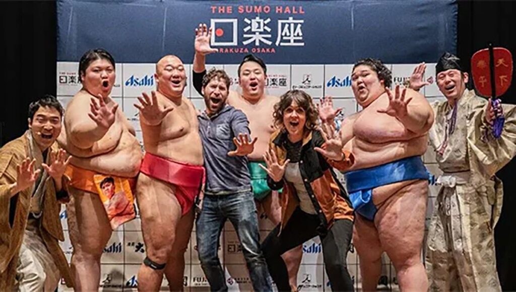 Sumo wrestlers entertain international guests
