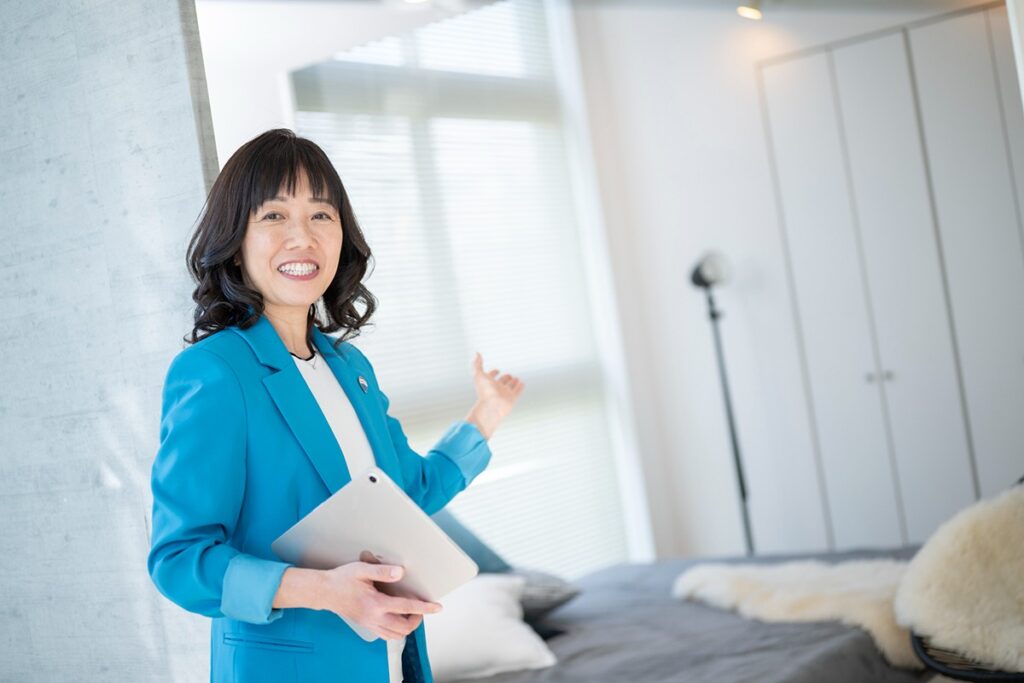 Aki Shimizu showcases Tokyo property