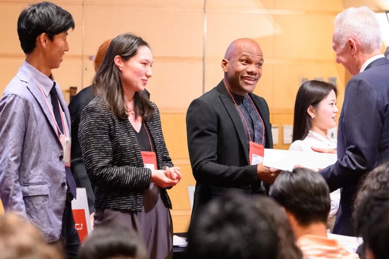 JMEC team receives top place for their Japan market entry strategy
