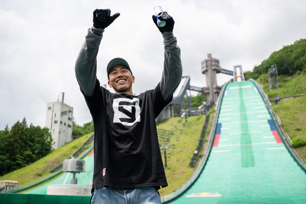 The steepest bicycle fakie nose manual is 37.5 degrees and was achieved by Tomomi Nishikubo (Japan) in Kitaazumi, Nagano, Japan on 5 June 2025