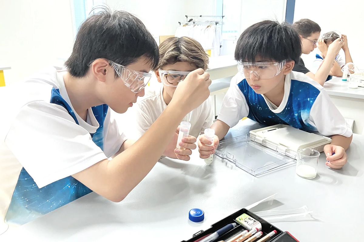 STEAM Education Students in Lab