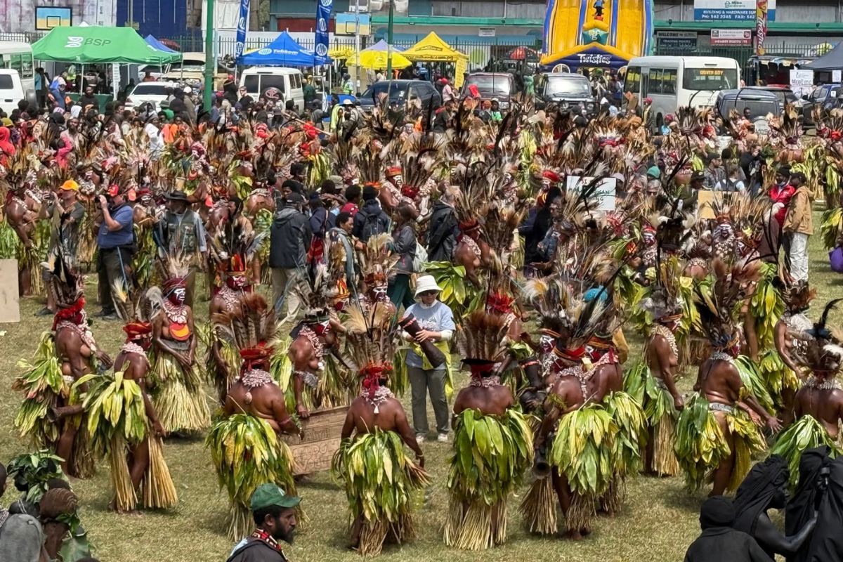 Papua New Guinea gathering of locals